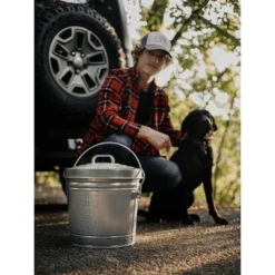 Behrens 6gal Embossed "Feed & Seed" Galvanized Steel Locking Lid Storage Can Silver